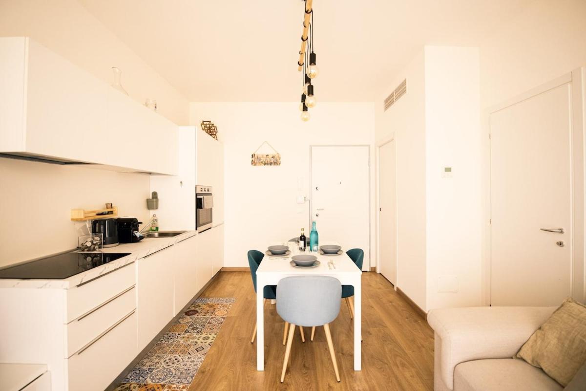 Apartment Citylife Duomo - - 13 Minutes From The Duomo