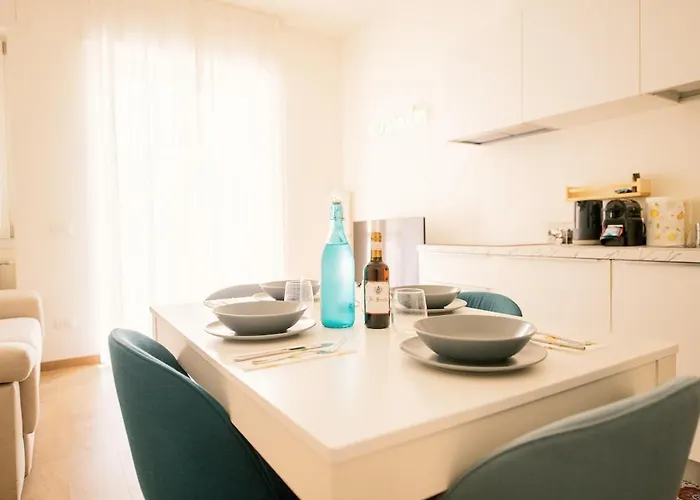Suite Citylife Duomo - Milan - 13 Minutes From The Duomo